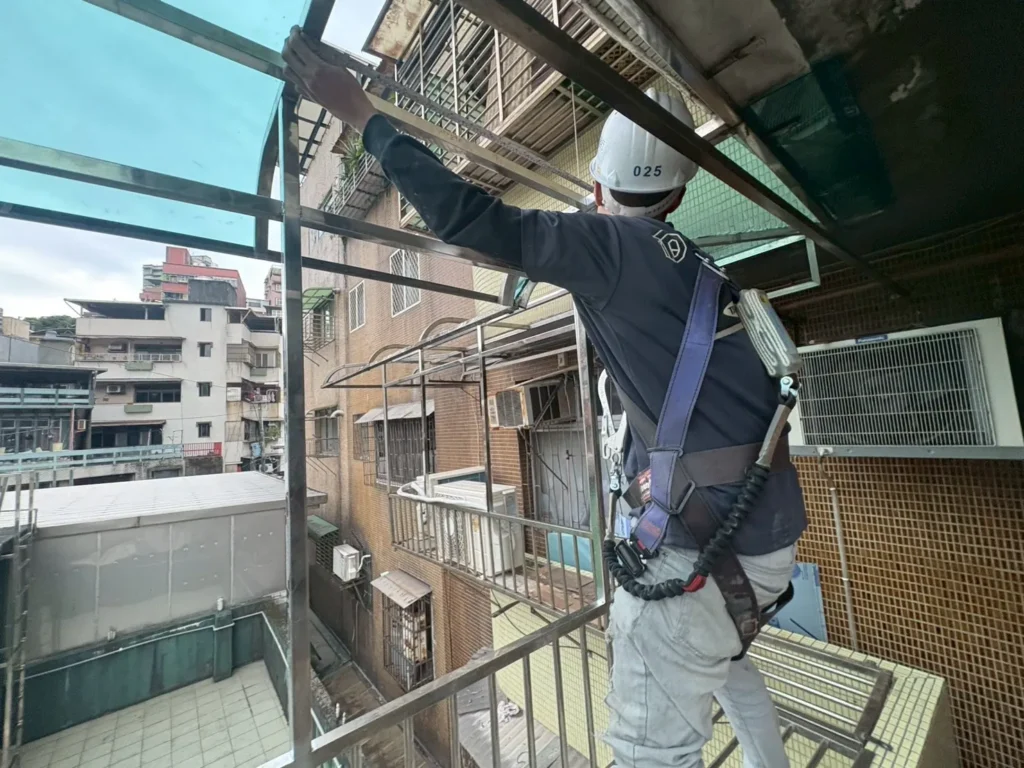 南榮路雨遮更新
