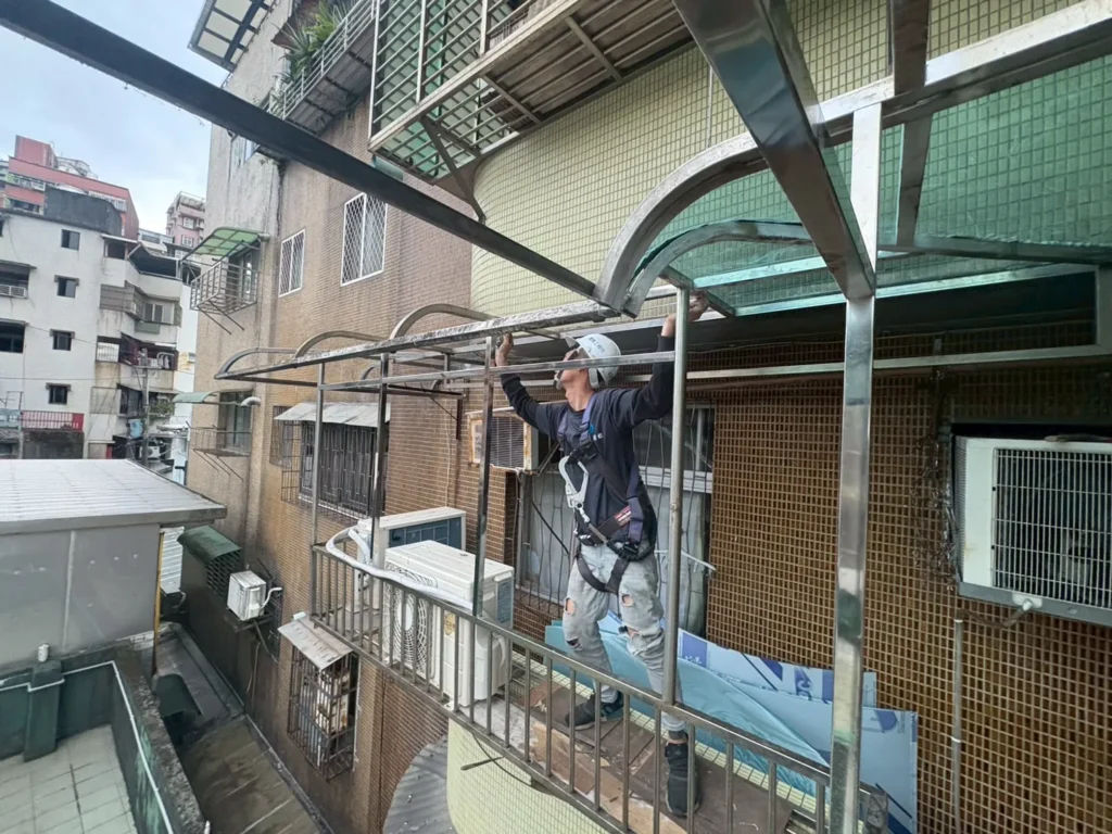 南榮路雨遮更新