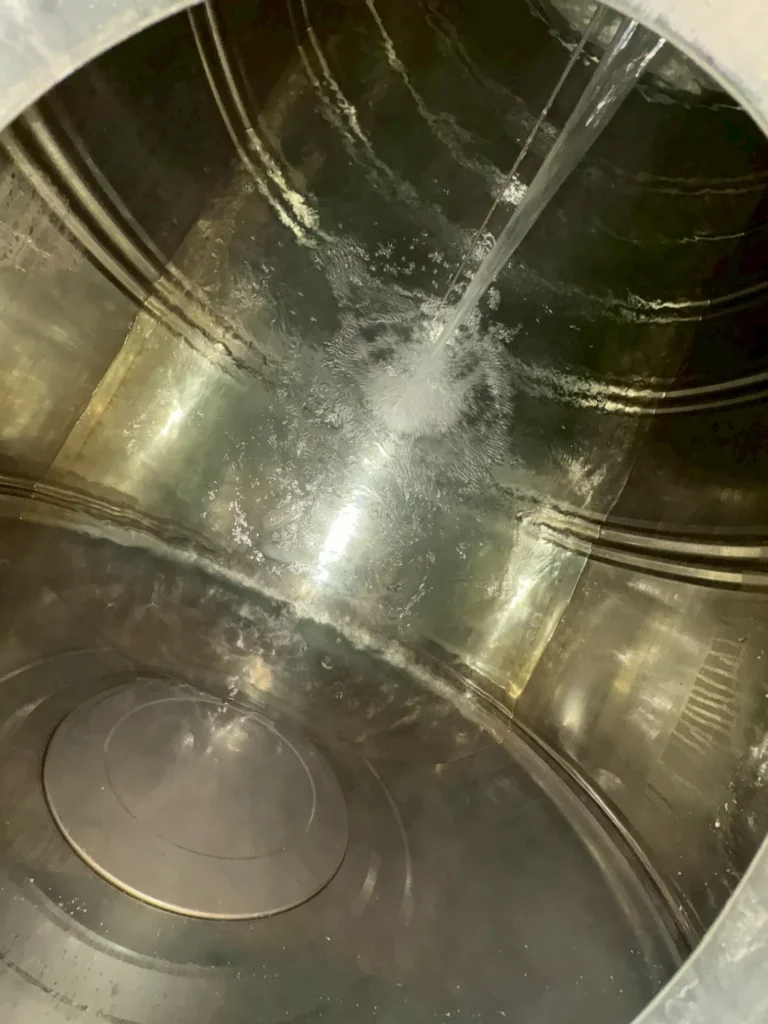麥金路清洗水塔