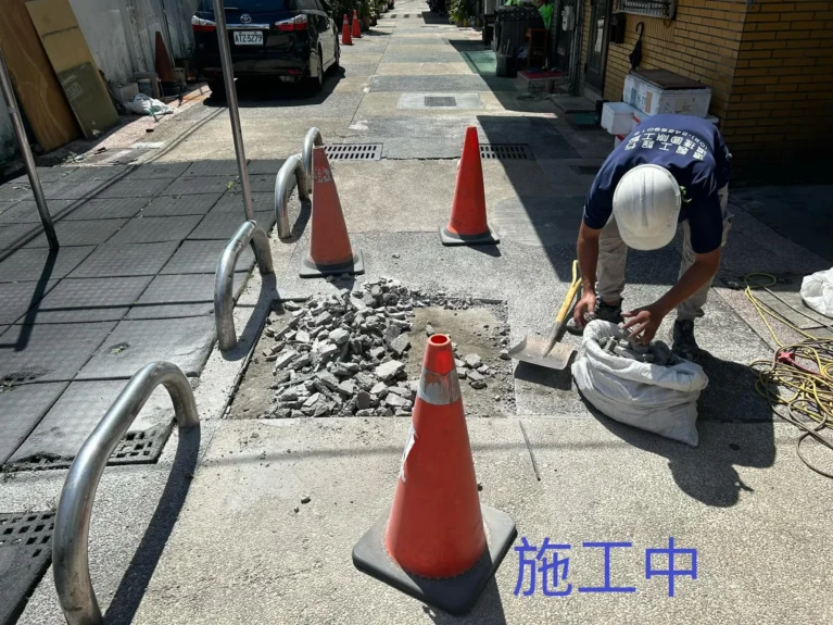 基隆市仁愛區兆連里抿石工程施工中_廢棄物清理