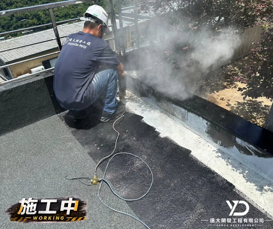 頂樓截水溝施作工程施工中_截水溝切割施工