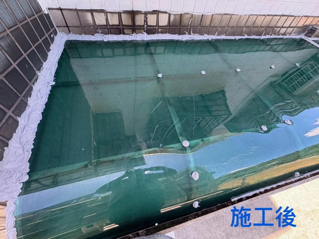 全民一家社區 PC 耐力板完工後,靠牆接縫完成矽利康密封收邊